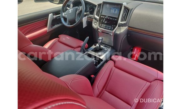 Nunua Imported Toyota Land Cruiser Nyeusi Gari ndani ya Import - Dubai nchini Arusha Nunua Imported Toyota Land Cruiser Nyeusi Gari ndani ya Import - Dubai nchini Arusha