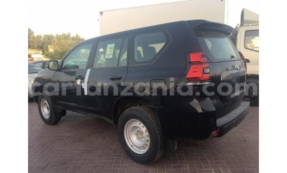 Nunua Imported Toyota Prado Nyeusi Gari ndani ya Import - Dubai nchini Arusha Nunua Imported Toyota Prado Nyeusi Gari ndani ya Import - Dubai nchini Arusha