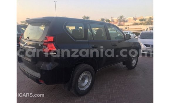 Nunua Imported Toyota Prado Nyeusi Gari ndani ya Import - Dubai nchini Arusha Nunua Imported Toyota Prado Nyeusi Gari ndani ya Import - Dubai nchini Arusha
