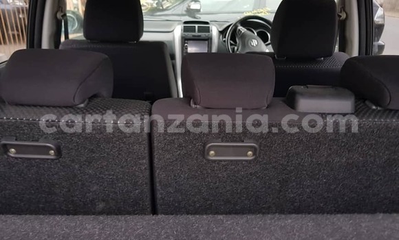 Nunua Ilio tumika Suzuki Grand Vitara Nyeusi Gari ndani ya Dar es Salaam nchini Dar es Salaam Nunua Ilio tumika Suzuki Grand Vitara Nyeusi Gari ndani ya Dar es Salaam nchini Dar es Salaam