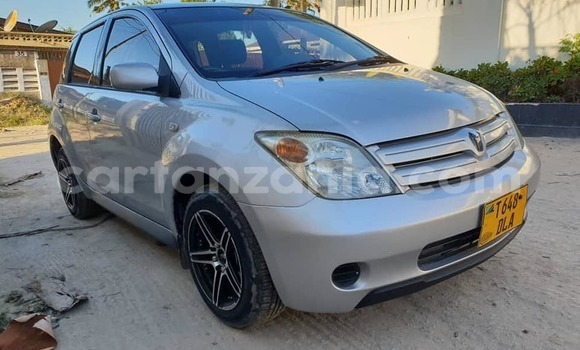 Nunua Ilio tumika Toyota IST Fedha Gari ndani ya Dar es Salaam nchini Dar es Salaam Nunua Ilio tumika Toyota IST Fedha Gari ndani ya Dar es Salaam nchini Dar es Salaam