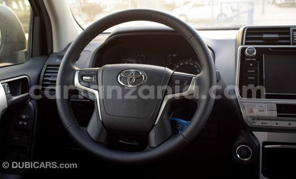 Buy Import Toyota Land Cruiser Black Car in Import - Dubai in Arusha Buy Import Toyota Land Cruiser Black Car in Import - Dubai in Arusha