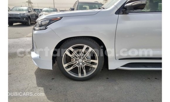 Nunua Imported Lexus LX Nyeupe Gari ndani ya Import - Dubai nchini Arusha Nunua Imported Lexus LX Nyeupe Gari ndani ya Import - Dubai nchini Arusha