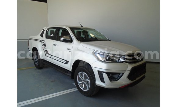 Buy Import Toyota Hilux White Car in Import - Dubai in Arusha Buy Import Toyota Hilux White Car in Import - Dubai in Arusha