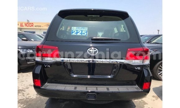 Nunua Imported Toyota Land Cruiser Nyeusi Gari ndani ya Import - Dubai nchini Arusha Nunua Imported Toyota Land Cruiser Nyeusi Gari ndani ya Import - Dubai nchini Arusha