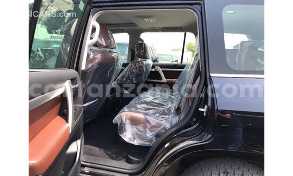 Nunua Imported Toyota Land Cruiser Nyeusi Gari ndani ya Import - Dubai nchini Arusha Nunua Imported Toyota Land Cruiser Nyeusi Gari ndani ya Import - Dubai nchini Arusha
