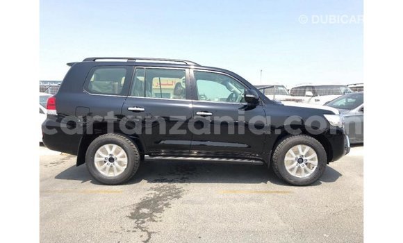 Nunua Imported Toyota Land Cruiser Nyeusi Gari ndani ya Import - Dubai nchini Arusha Nunua Imported Toyota Land Cruiser Nyeusi Gari ndani ya Import - Dubai nchini Arusha