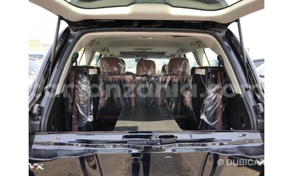 Nunua Imported Toyota Land Cruiser Nyeusi Gari ndani ya Import - Dubai nchini Arusha Nunua Imported Toyota Land Cruiser Nyeusi Gari ndani ya Import - Dubai nchini Arusha