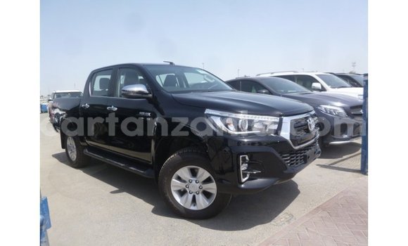Nunua Imported Toyota Hilux Nyeusi Gari ndani ya Import - Dubai nchini Arusha Nunua Imported Toyota Hilux Nyeusi Gari ndani ya Import - Dubai nchini Arusha