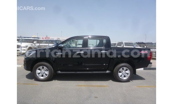 Nunua Imported Toyota Hilux Nyeusi Gari ndani ya Import - Dubai nchini Arusha Nunua Imported Toyota Hilux Nyeusi Gari ndani ya Import - Dubai nchini Arusha