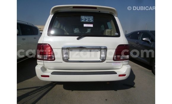 Buy Import Toyota Land Cruiser White Car in Import - Dubai in Arusha Buy Import Toyota Land Cruiser White Car in Import - Dubai in Arusha