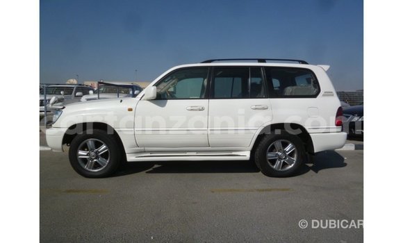 Buy Import Toyota Land Cruiser White Car in Import - Dubai in Arusha Buy Import Toyota Land Cruiser White Car in Import - Dubai in Arusha