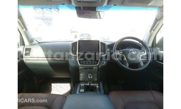 Nunua Imported Toyota Land Cruiser Nyingine Gari ndani ya Import - Dubai nchini Arusha Nunua Imported Toyota Land Cruiser Nyingine Gari ndani ya Import - Dubai nchini Arusha
