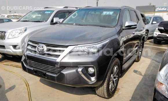 Nunua Imported Toyota Fortuner Nyingine Gari ndani ya Import - Dubai nchini Arusha Nunua Imported Toyota Fortuner Nyingine Gari ndani ya Import - Dubai nchini Arusha