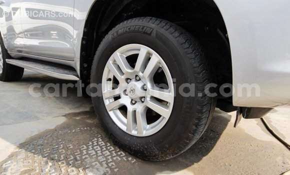 Nunua Imported Toyota Prado Nyingine Gari ndani ya Import - Dubai nchini Arusha Nunua Imported Toyota Prado Nyingine Gari ndani ya Import - Dubai nchini Arusha