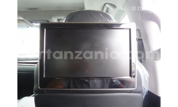 Buy Import Lexus LX White Car in Import - Dubai in Arusha Buy Import Lexus LX White Car in Import - Dubai in Arusha