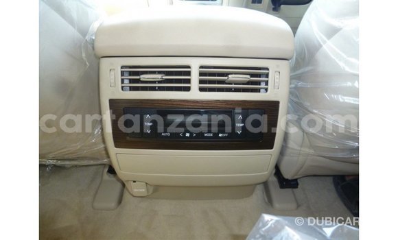 Buy Import Toyota Land Cruiser White Car in Import - Dubai in Arusha Buy Import Toyota Land Cruiser White Car in Import - Dubai in Arusha