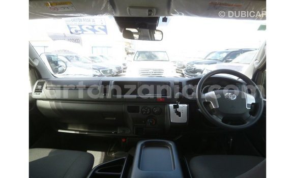 Nunua Imported Toyota Hiace Nyingine Gari ndani ya Import - Dubai nchini Arusha Nunua Imported Toyota Hiace Nyingine Gari ndani ya Import - Dubai nchini Arusha