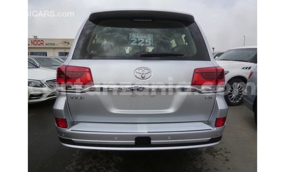 Nunua Imported Toyota Land Cruiser Nyingine Gari ndani ya Import - Dubai nchini Arusha Nunua Imported Toyota Land Cruiser Nyingine Gari ndani ya Import - Dubai nchini Arusha