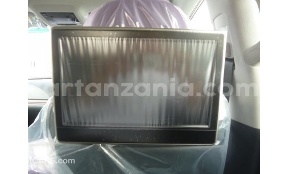 Nunua Imported Toyota Land Cruiser Nyingine Gari ndani ya Import - Dubai nchini Arusha Nunua Imported Toyota Land Cruiser Nyingine Gari ndani ya Import - Dubai nchini Arusha