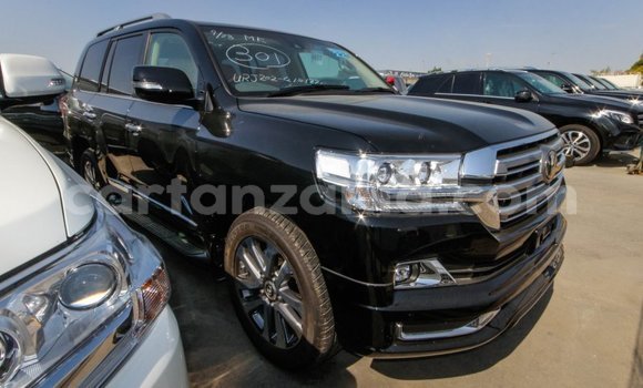 Buy Import Toyota Land Cruiser Black Car in Import - Dubai in Arusha Buy Import Toyota Land Cruiser Black Car in Import - Dubai in Arusha