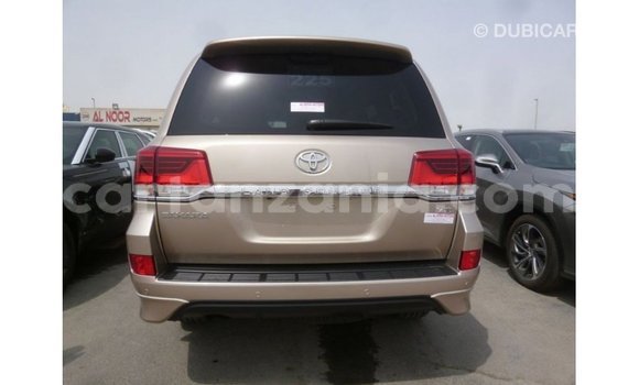 Nunua Imported Toyota Land Cruiser Nyingine Gari ndani ya Import - Dubai nchini Arusha Nunua Imported Toyota Land Cruiser Nyingine Gari ndani ya Import - Dubai nchini Arusha