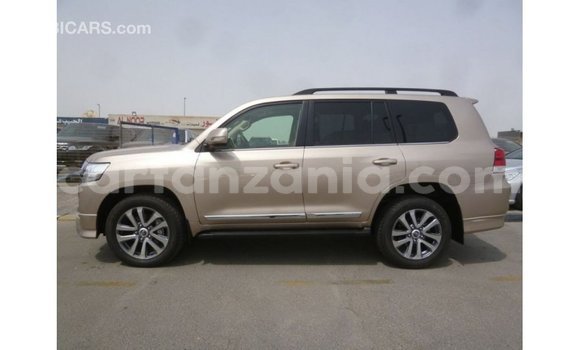 Nunua Imported Toyota Land Cruiser Nyingine Gari ndani ya Import - Dubai nchini Arusha Nunua Imported Toyota Land Cruiser Nyingine Gari ndani ya Import - Dubai nchini Arusha