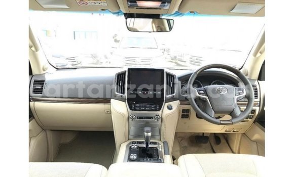 Nunua Imported Toyota Land Cruiser Nyeusi Gari ndani ya Import - Dubai nchini Arusha Nunua Imported Toyota Land Cruiser Nyeusi Gari ndani ya Import - Dubai nchini Arusha