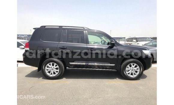 Nunua Imported Toyota Land Cruiser Nyeusi Gari ndani ya Import - Dubai nchini Arusha Nunua Imported Toyota Land Cruiser Nyeusi Gari ndani ya Import - Dubai nchini Arusha