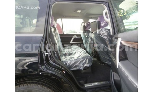 Nunua Imported Toyota Land Cruiser Nyeusi Gari ndani ya Import - Dubai nchini Arusha Nunua Imported Toyota Land Cruiser Nyeusi Gari ndani ya Import - Dubai nchini Arusha