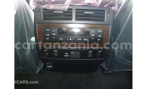 Nunua Imported Toyota Land Cruiser Nyeusi Gari ndani ya Import - Dubai nchini Arusha Nunua Imported Toyota Land Cruiser Nyeusi Gari ndani ya Import - Dubai nchini Arusha