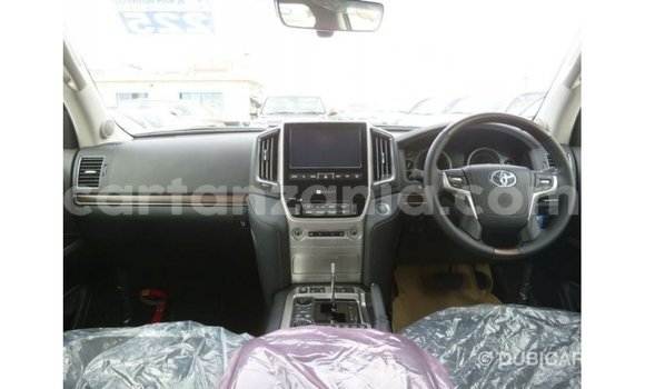 Nunua Imported Toyota Land Cruiser Nyingine Gari ndani ya Import - Dubai nchini Arusha Nunua Imported Toyota Land Cruiser Nyingine Gari ndani ya Import - Dubai nchini Arusha