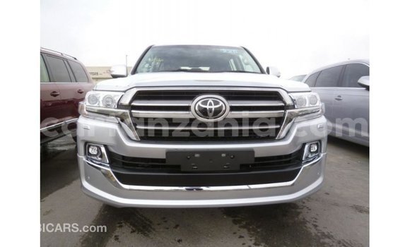 Nunua Imported Toyota Land Cruiser Nyingine Gari ndani ya Import - Dubai nchini Arusha Nunua Imported Toyota Land Cruiser Nyingine Gari ndani ya Import - Dubai nchini Arusha