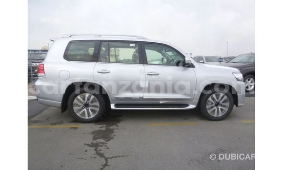 Nunua Imported Toyota Land Cruiser Nyingine Gari ndani ya Import - Dubai nchini Arusha Nunua Imported Toyota Land Cruiser Nyingine Gari ndani ya Import - Dubai nchini Arusha