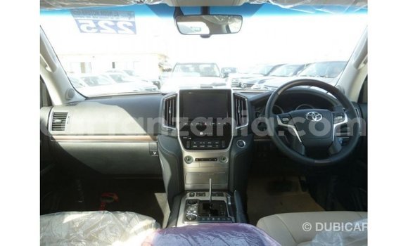 Nunua Imported Toyota Land Cruiser Nyeusi Gari ndani ya Import - Dubai nchini Arusha Nunua Imported Toyota Land Cruiser Nyeusi Gari ndani ya Import - Dubai nchini Arusha