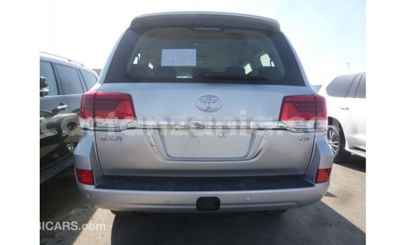 Nunua Imported Toyota Land Cruiser Nyingine Gari ndani ya Import - Dubai nchini Arusha Nunua Imported Toyota Land Cruiser Nyingine Gari ndani ya Import - Dubai nchini Arusha