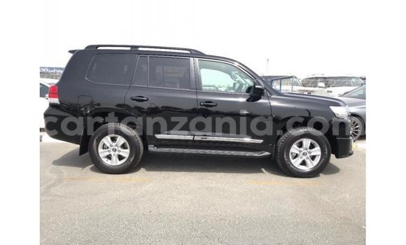 Nunua Imported Toyota Land Cruiser Nyeusi Gari ndani ya Import - Dubai nchini Arusha Nunua Imported Toyota Land Cruiser Nyeusi Gari ndani ya Import - Dubai nchini Arusha