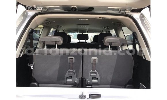 Nunua Imported Toyota Land Cruiser Nyingine Gari ndani ya Import - Dubai nchini Arusha Nunua Imported Toyota Land Cruiser Nyingine Gari ndani ya Import - Dubai nchini Arusha
