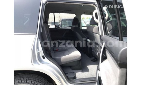 Nunua Imported Toyota Land Cruiser Nyingine Gari ndani ya Import - Dubai nchini Arusha Nunua Imported Toyota Land Cruiser Nyingine Gari ndani ya Import - Dubai nchini Arusha