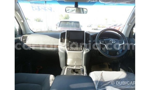 Nunua Imported Toyota Land Cruiser Nyeusi Gari ndani ya Import - Dubai nchini Arusha Nunua Imported Toyota Land Cruiser Nyeusi Gari ndani ya Import - Dubai nchini Arusha