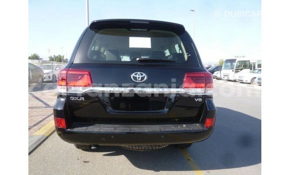 Nunua Imported Toyota Land Cruiser Nyeusi Gari ndani ya Import - Dubai nchini Arusha Nunua Imported Toyota Land Cruiser Nyeusi Gari ndani ya Import - Dubai nchini Arusha