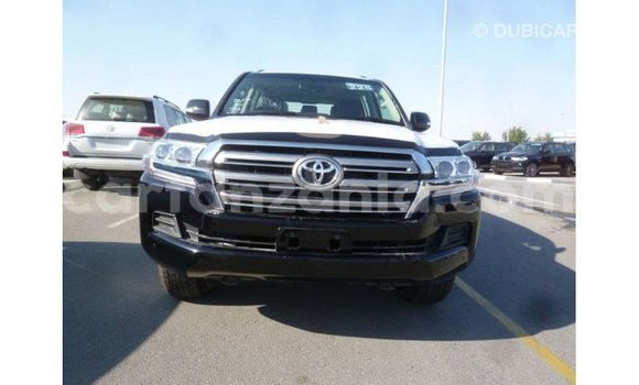 Nunua Imported Toyota Land Cruiser Nyeusi Gari ndani ya Import - Dubai nchini Arusha Nunua Imported Toyota Land Cruiser Nyeusi Gari ndani ya Import - Dubai nchini Arusha