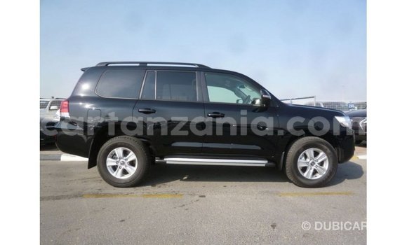 Nunua Imported Toyota Land Cruiser Nyeusi Gari ndani ya Import - Dubai nchini Arusha Nunua Imported Toyota Land Cruiser Nyeusi Gari ndani ya Import - Dubai nchini Arusha