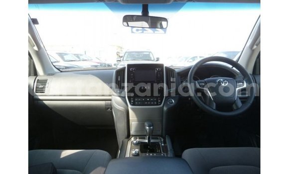 Nunua Imported Toyota Land Cruiser Nyeusi Gari ndani ya Import - Dubai nchini Arusha Nunua Imported Toyota Land Cruiser Nyeusi Gari ndani ya Import - Dubai nchini Arusha