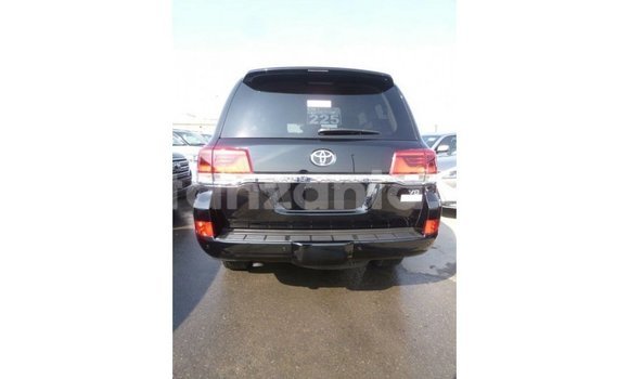 Nunua Imported Toyota Land Cruiser Nyeusi Gari ndani ya Import - Dubai nchini Arusha Nunua Imported Toyota Land Cruiser Nyeusi Gari ndani ya Import - Dubai nchini Arusha