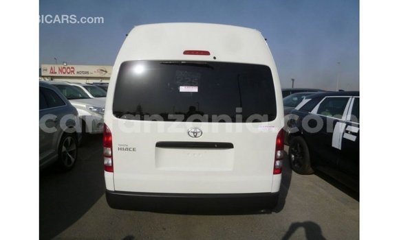 Nunua Imported Toyota Hiace Nyeupe Gari ndani ya Import - Dubai nchini Arusha Nunua Imported Toyota Hiace Nyeupe Gari ndani ya Import - Dubai nchini Arusha