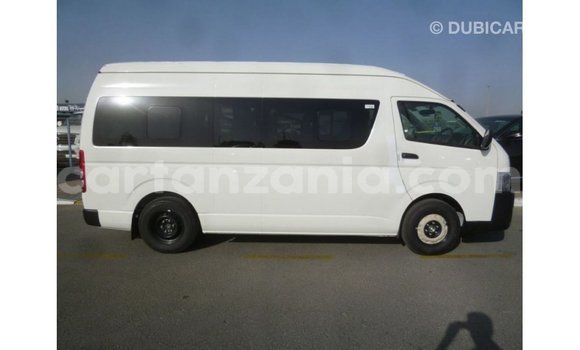 Nunua Imported Toyota Hiace Nyeupe Gari ndani ya Import - Dubai nchini Arusha Nunua Imported Toyota Hiace Nyeupe Gari ndani ya Import - Dubai nchini Arusha