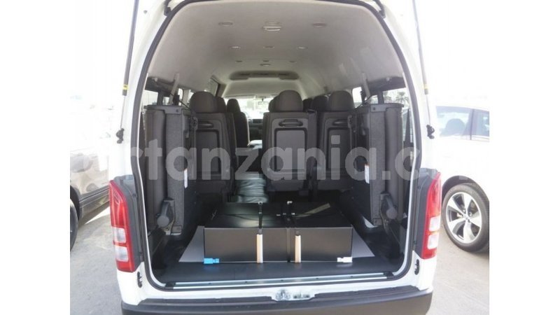 Big with watermark c750a6be 9e3e 406f 9ad3 c64fdbaa19d7