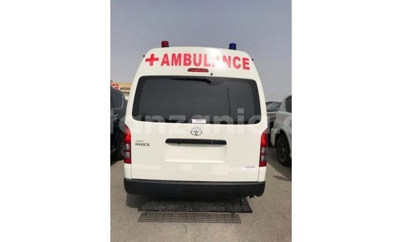 Buy Import Toyota Hiace White Car in Import - Dubai in Arusha Buy Import Toyota Hiace White Car in Import - Dubai in Arusha