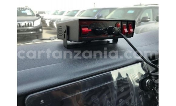 Buy Import Toyota Hiace White Car in Import - Dubai in Arusha Buy Import Toyota Hiace White Car in Import - Dubai in Arusha